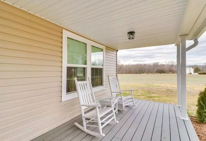 Orange Cottage W/ Hiking Access: 1 Mi To Lake Anna