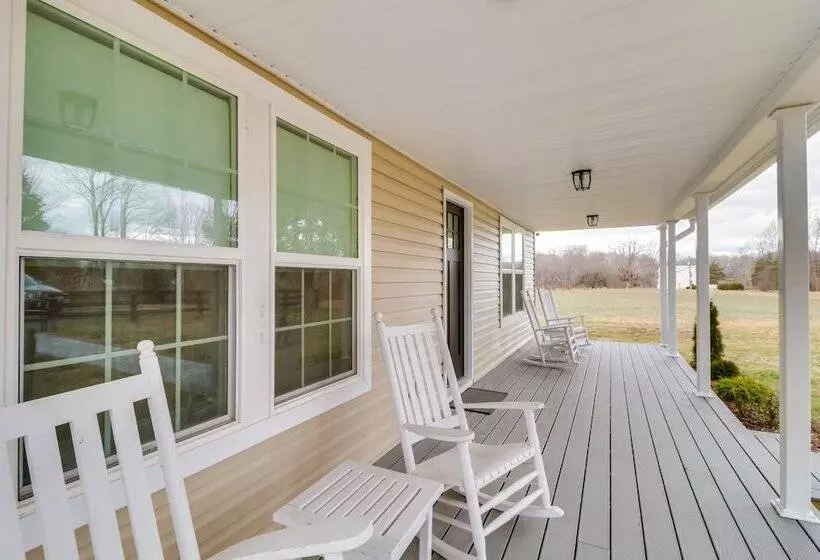 Orange Cottage W/ Hiking Access: 1 Mi To Lake Anna