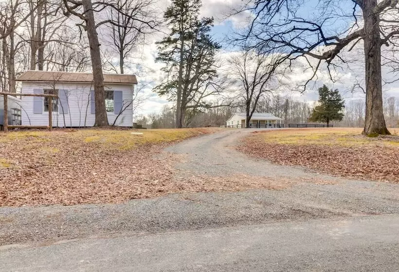 Orange Cottage W/ Hiking Access: 1 Mi To Lake Anna