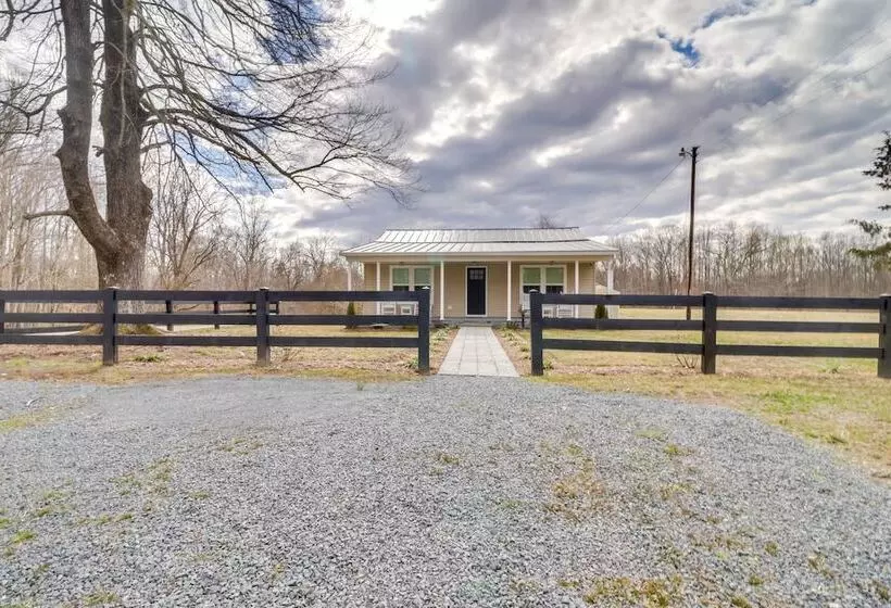 Orange Cottage W/ Hiking Access: 1 Mi To Lake Anna