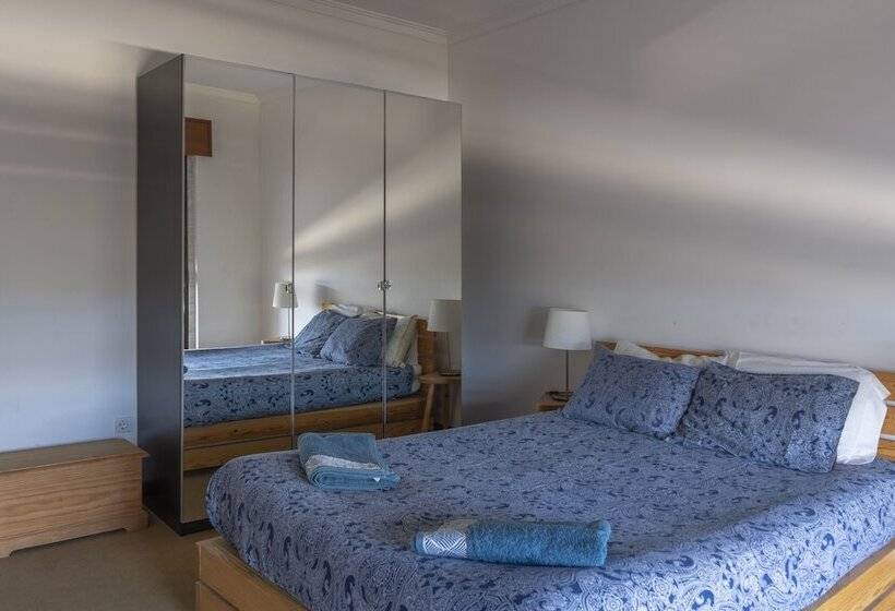 بنسيون Room In Apartment   Double Bed Room 1 In Sintra Center Next To Olga Cadaval
