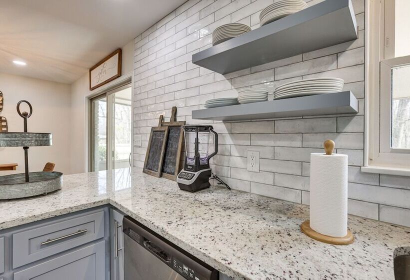 Pet Friendly Fultondale Home ~ 9 Mi To Birmingham!