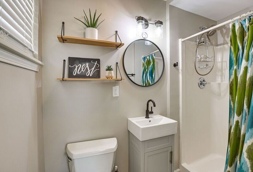 Pet Friendly Fultondale Home ~ 9 Mi To Birmingham!