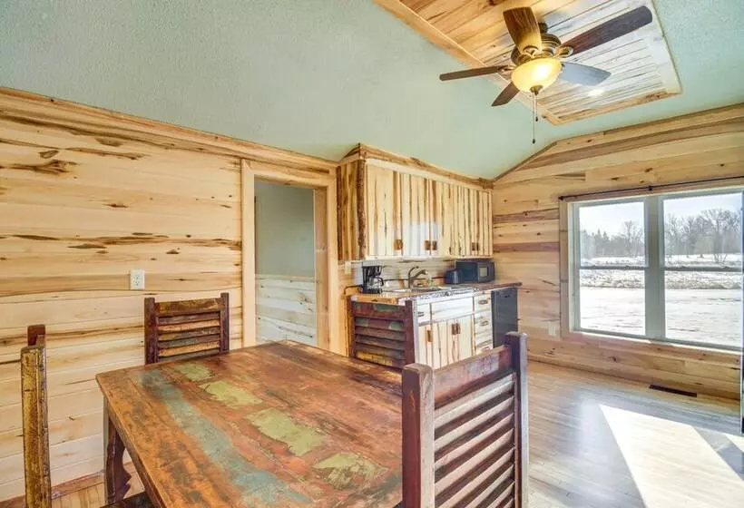 Minnesota Escape Near Snowmobiling & Fishing!