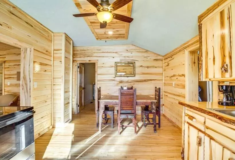 Minnesota Escape Near Snowmobiling & Fishing!