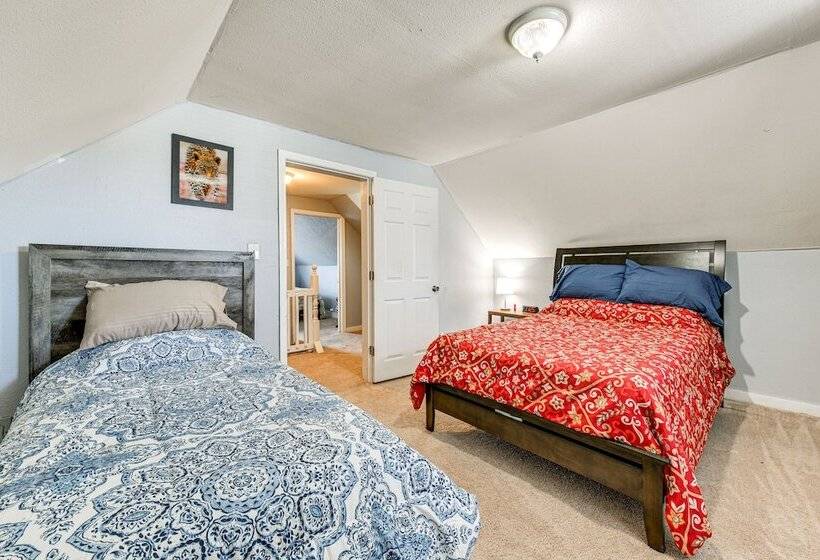 Pet Friendly North Carolina Abode Deck & Hot Tub