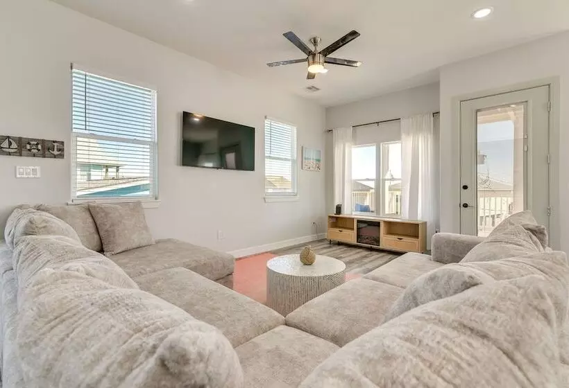 Pet Friendly Surfside Beach Home W/ Ocean Views!