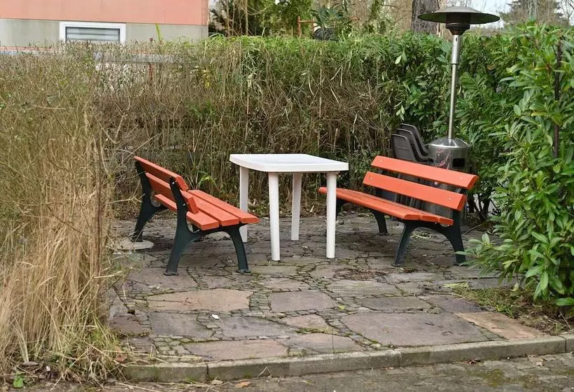 Pott Hostel   Zimmervermietung