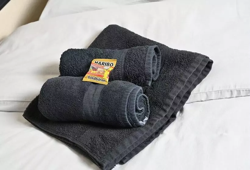 Pott Hostel   Zimmervermietung