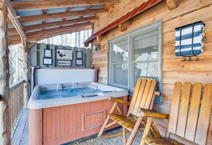 Quaint Dahlonega Cabin W/ Cavenders Creek Access!