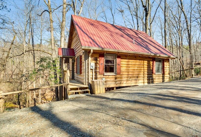 Quaint Dahlonega Cabin W/ Cavenders Creek Access!