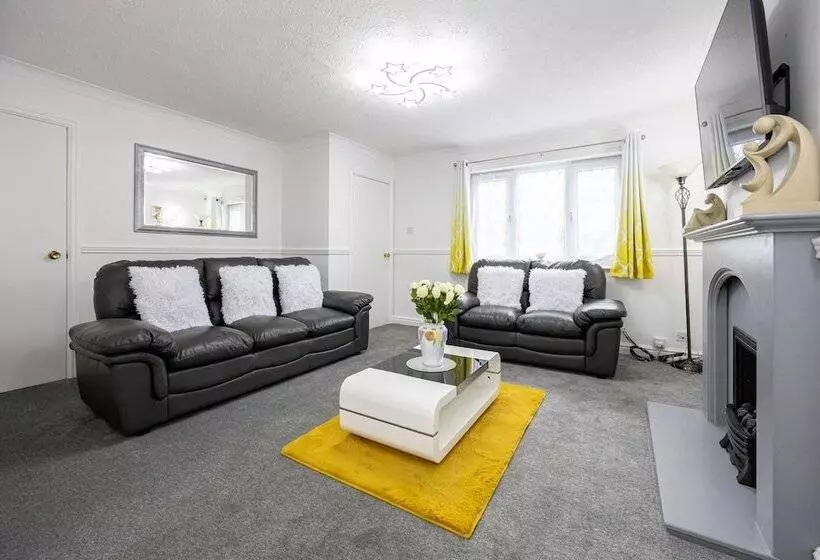 Residenssi Captivating 3 Bed House In Blackburn