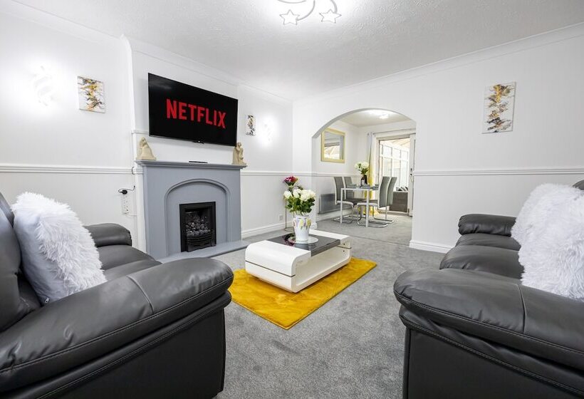 住所 Captivating 3 Bed House In Blackburn