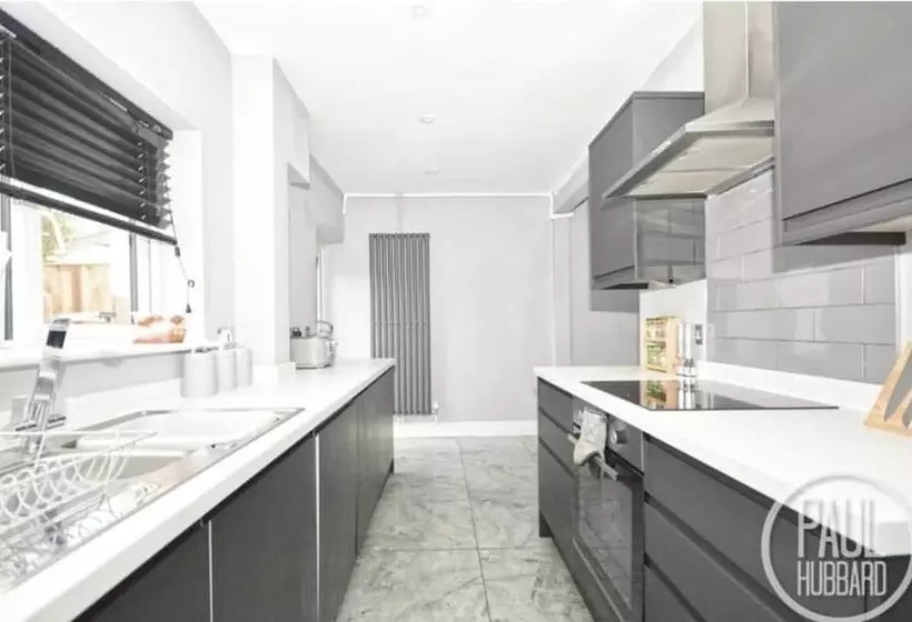 レジデンス Immaculate 3 Bed House In Bungay