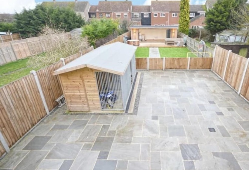 Резиденция Immaculate 3 Bed House In Bungay