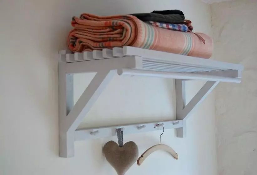 Residenssi Simple Luxury In Brecon Beacons Village House