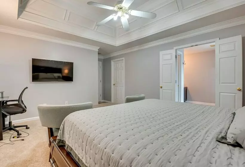 Spacious Snellville Home W/ Yard: 28 Mi To Atlanta