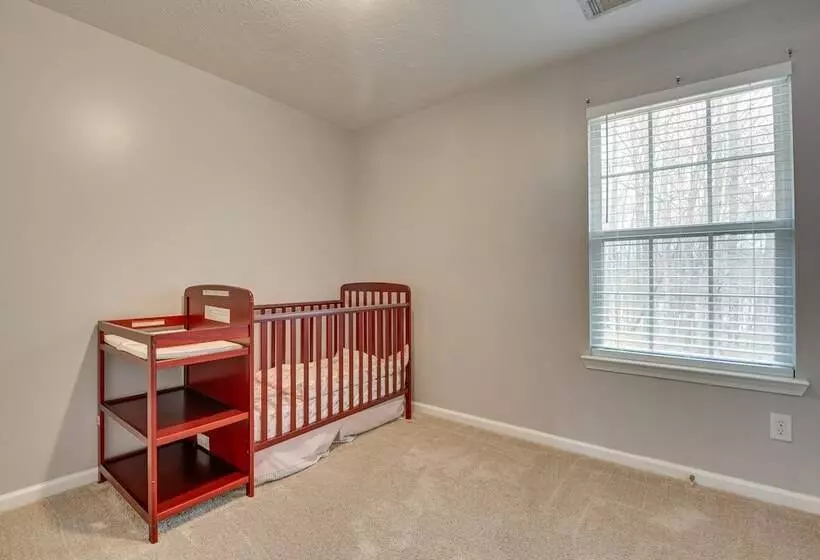 Spacious Snellville Home W/ Yard: 28 Mi To Atlanta