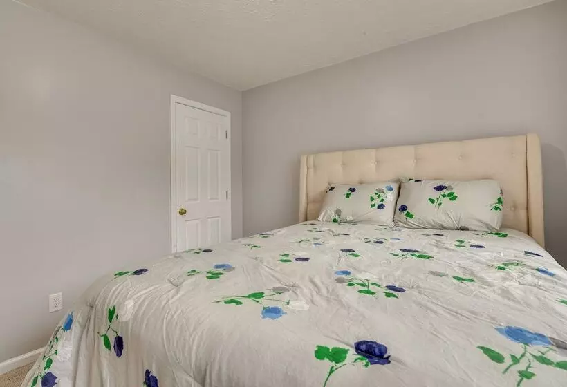 Spacious Snellville Home W/ Yard: 28 Mi To Atlanta