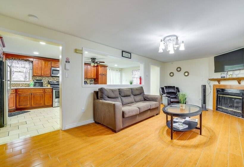 Tobyhanna Home W/ Game Room: 2 Mi To Dresser Lake!