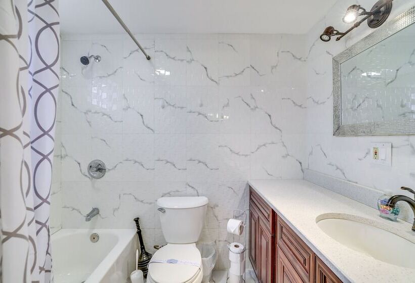 Tobyhanna Home W/ Game Room: 2 Mi To Dresser Lake!