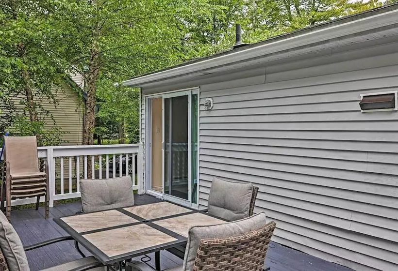 Tobyhanna Home W/ Game Room: 2 Mi To Dresser Lake!
