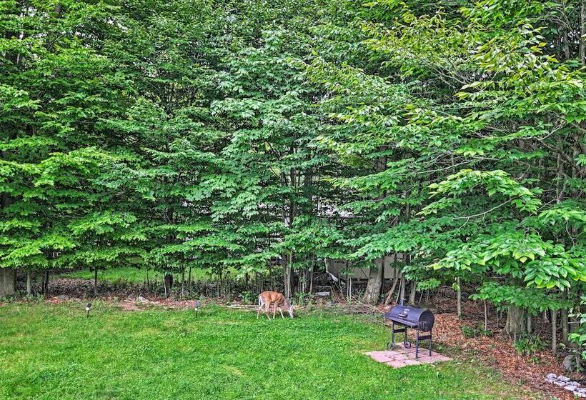 Tobyhanna Home W/ Game Room: 2 Mi To Dresser Lake!