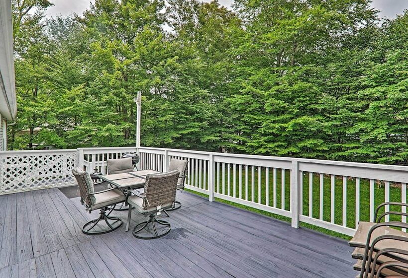 Tobyhanna Home W/ Game Room: 2 Mi To Dresser Lake!