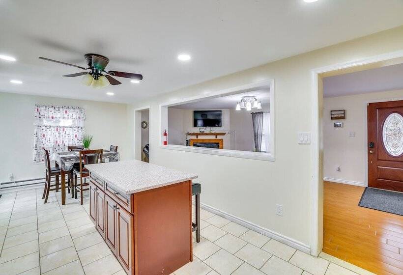 Tobyhanna Home W/ Game Room: 2 Mi To Dresser Lake!