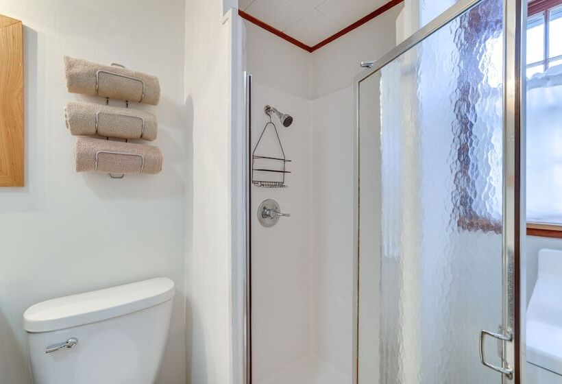 Authentic Log Cabin In Pineville ~ 2 Mi To River!