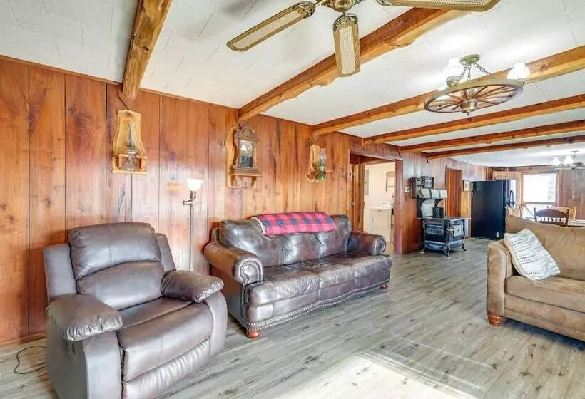 Authentic Log Cabin In Pineville ~ 2 Mi To River!