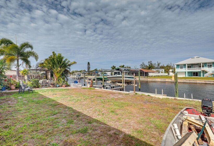 Canal Front Ruskin Home W/ Private Hot Tub & Dock!
