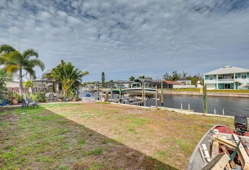 Canal Front Ruskin Home W/ Private Hot Tub & Dock!
