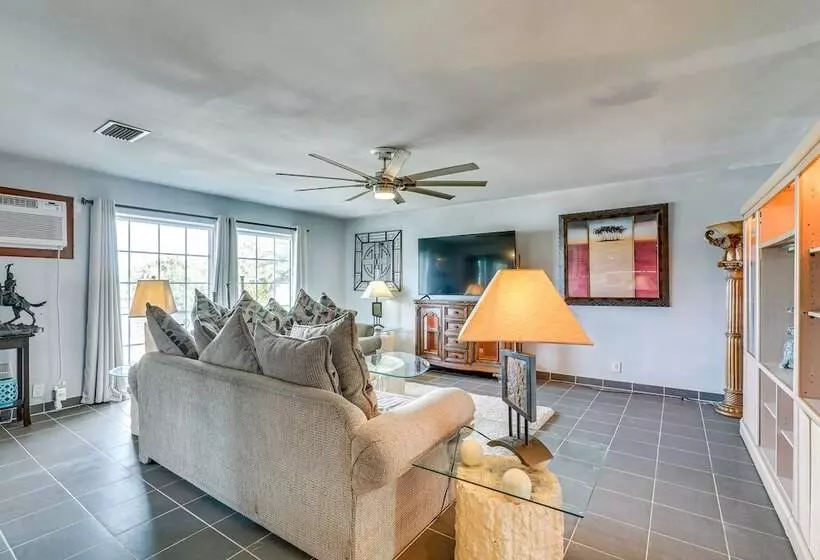 Canal Front Ruskin Home W/ Private Hot Tub & Dock!