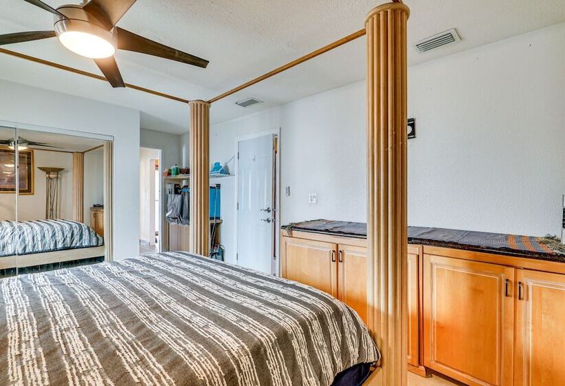 Canal Front Ruskin Home W/ Private Hot Tub & Dock!