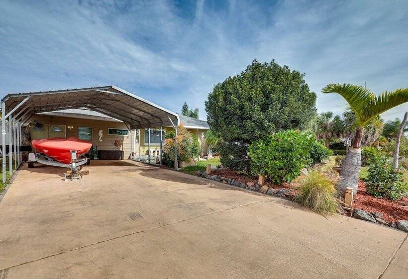 Canal Front Ruskin Home W/ Private Hot Tub & Dock!