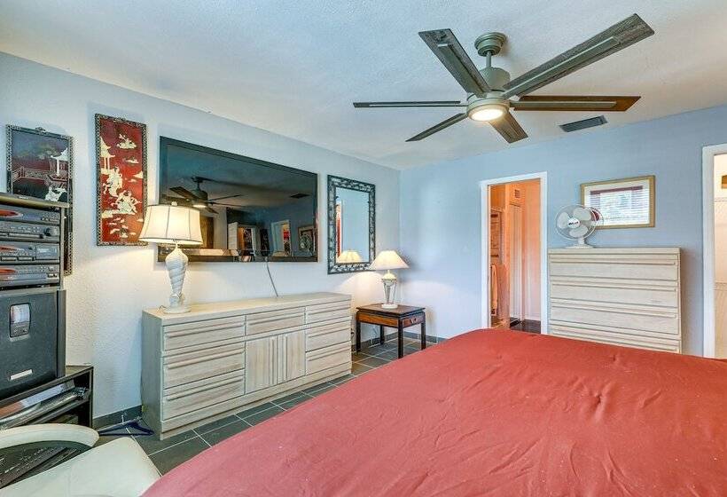 Canal Front Ruskin Home W/ Private Hot Tub & Dock!