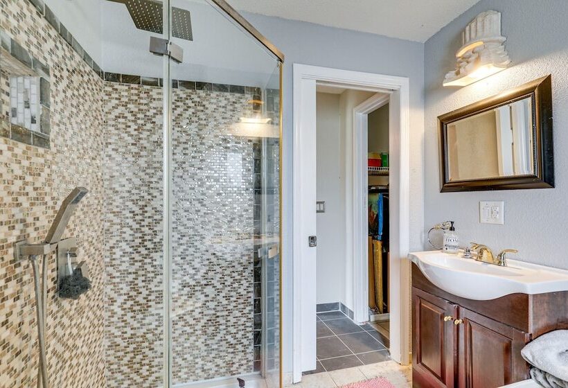 Canal Front Ruskin Home W/ Private Hot Tub & Dock!