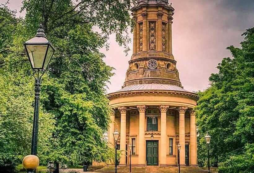 Captivating 3 Bed Cottage In Saltaire