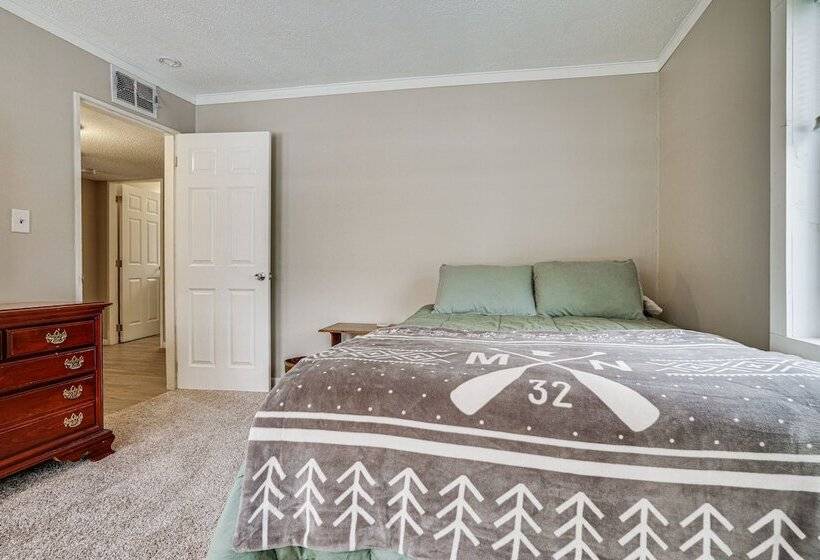 Charming Lakeland Home: Steps To St Croix River!