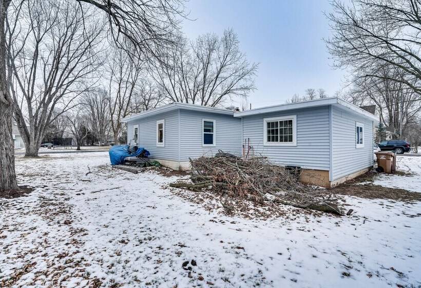 Charming Lakeland Home: Steps To St Croix River!