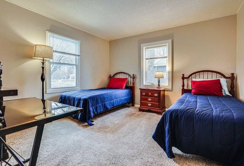 Charming Lakeland Home: Steps To St Croix River!