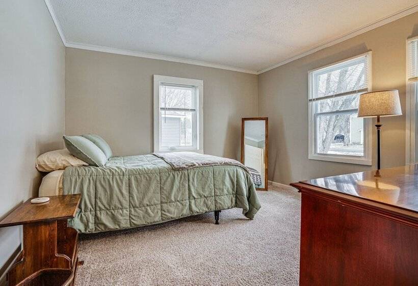 Charming Lakeland Home: Steps To St Croix River!