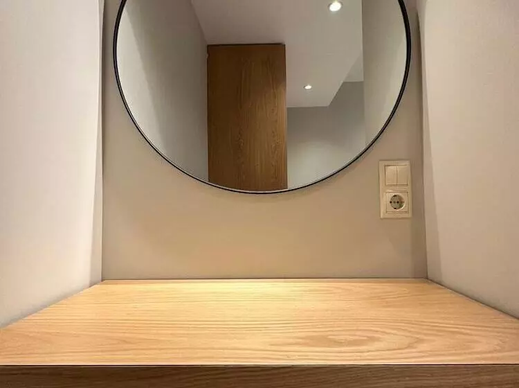 Elpida Luxury Apartments & Suites