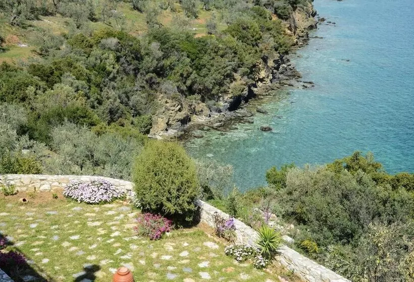 Goddesses Villa 2 In Nies