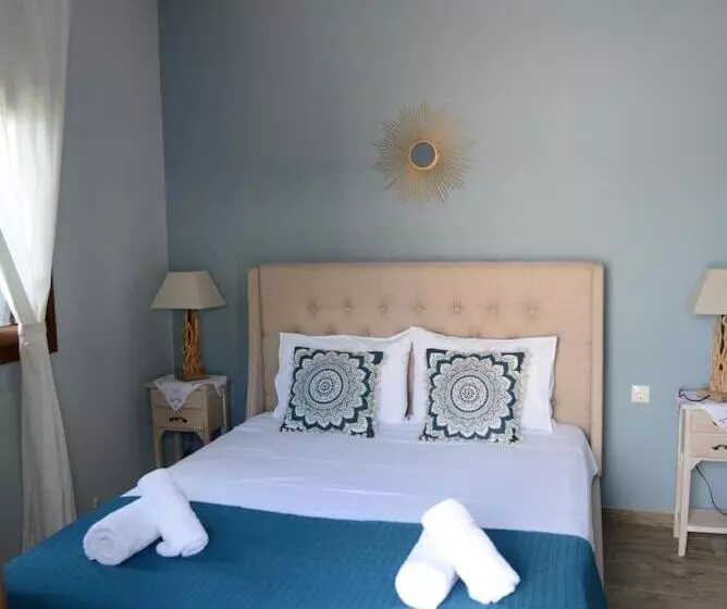 Goddesses Villa 2 In Nies