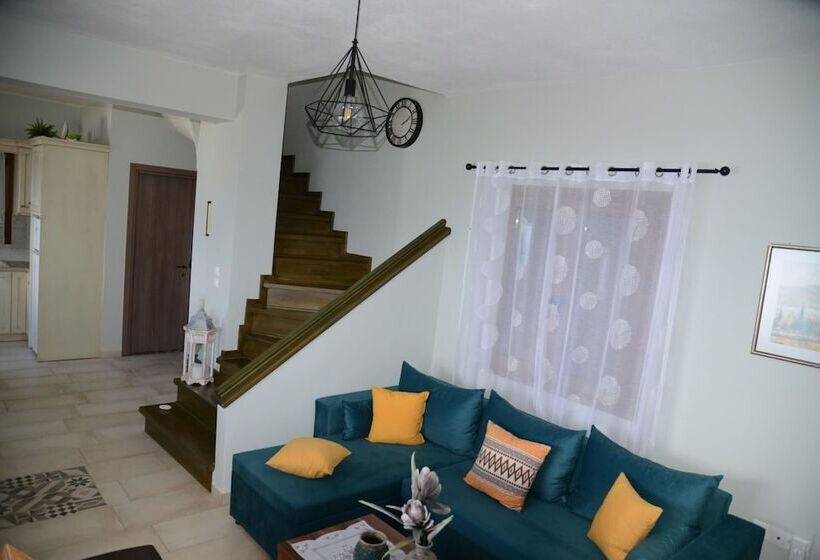 Goddesses Villa 2 In Nies