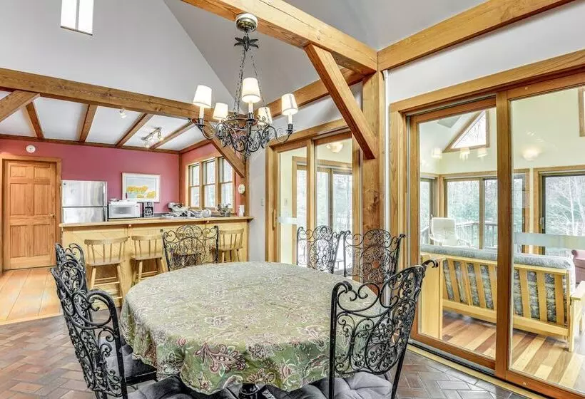 Greenfield Countryside Retreat On 7 Acres!