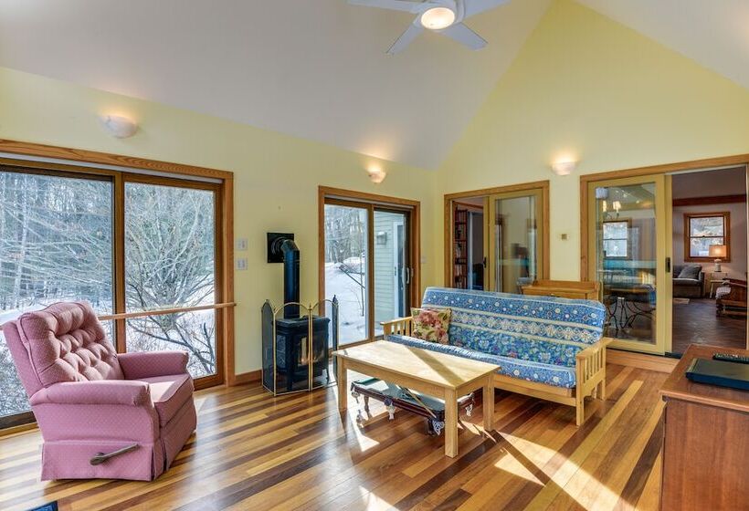 Greenfield Countryside Retreat On 7 Acres!