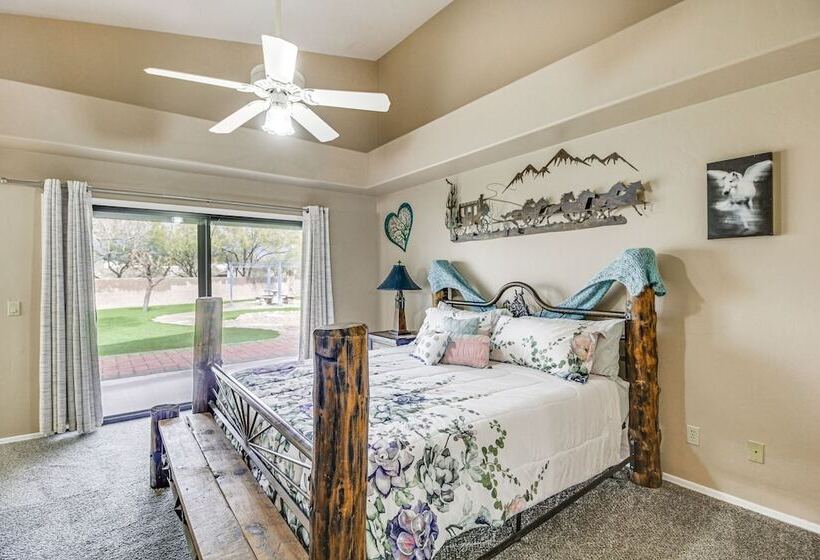 Spacious Tucson Home W/ Yard: 11 Mi To Downtown